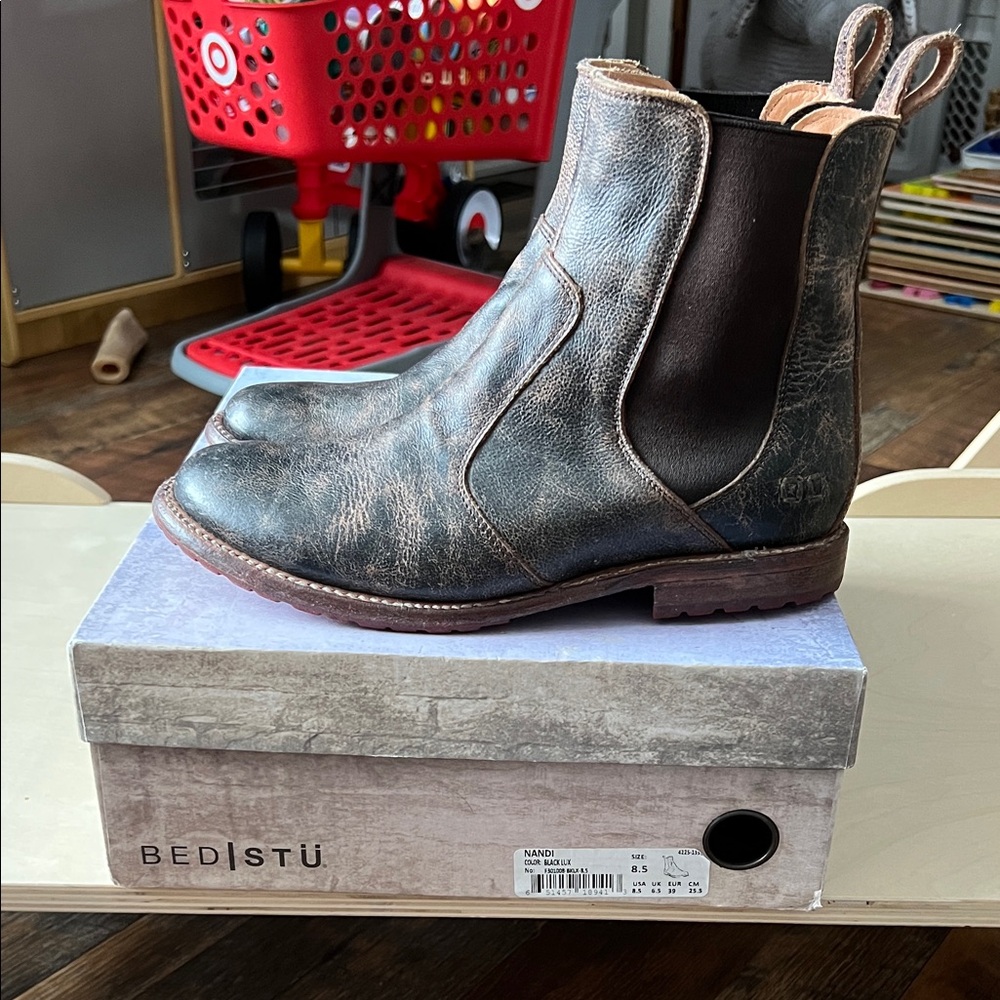 BED|STU Distressed Dark Brown Leather Chelsea Boots with Black Elastic